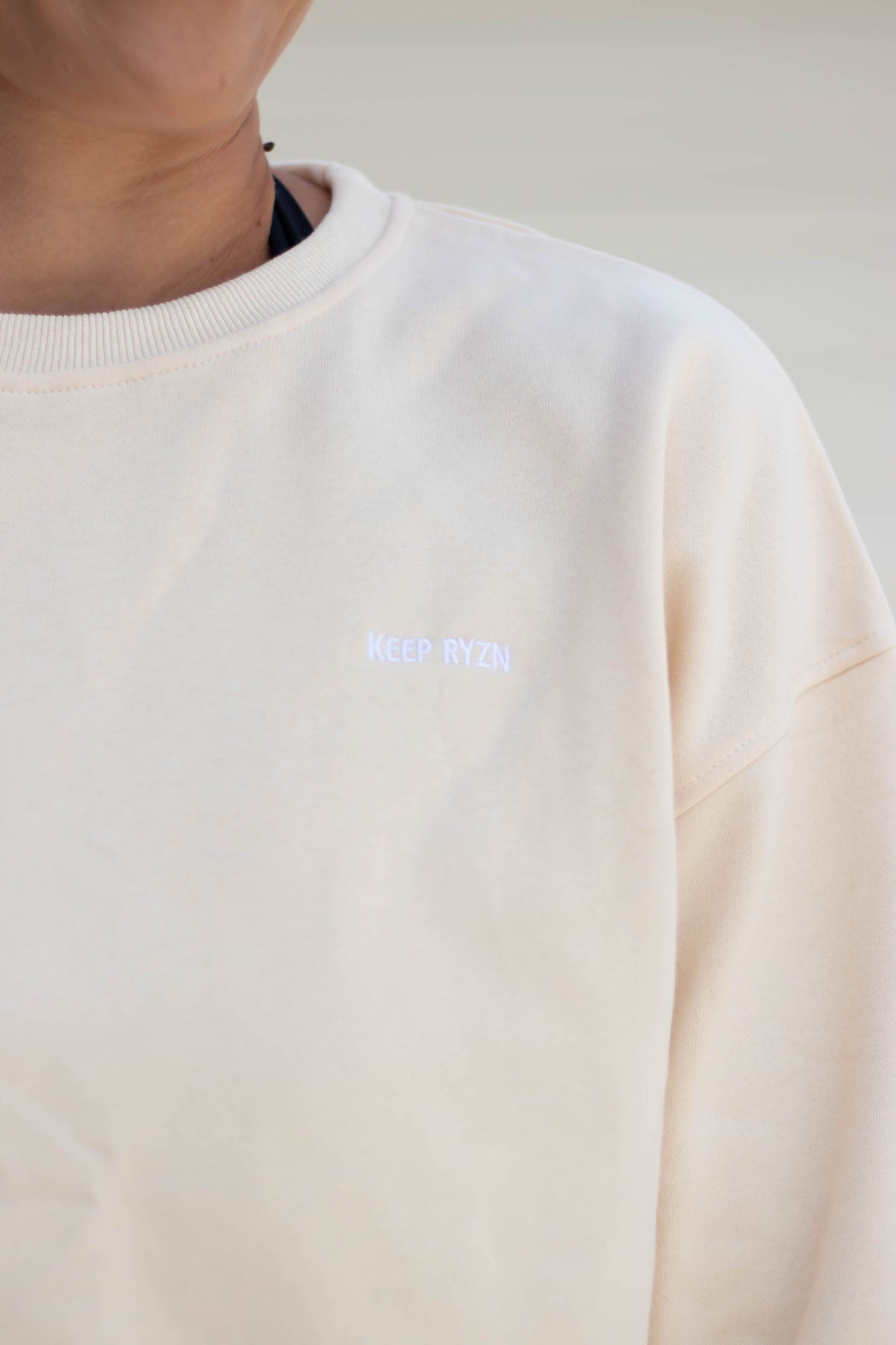 Keep Ryzn Crew Sweatshirt - Dreamy Cream